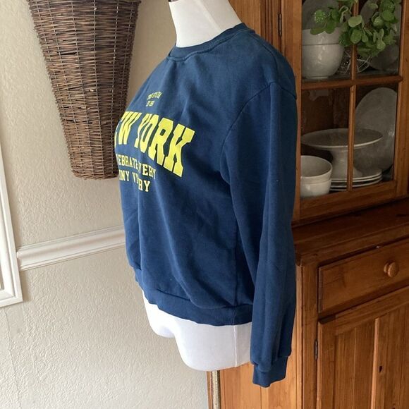 Zara Graphic Design Positive Vibe Crewneck Sweatshirt Size Small - Picture 4 of 9